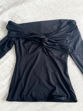 Off-Shoulder Twist Front Black Top